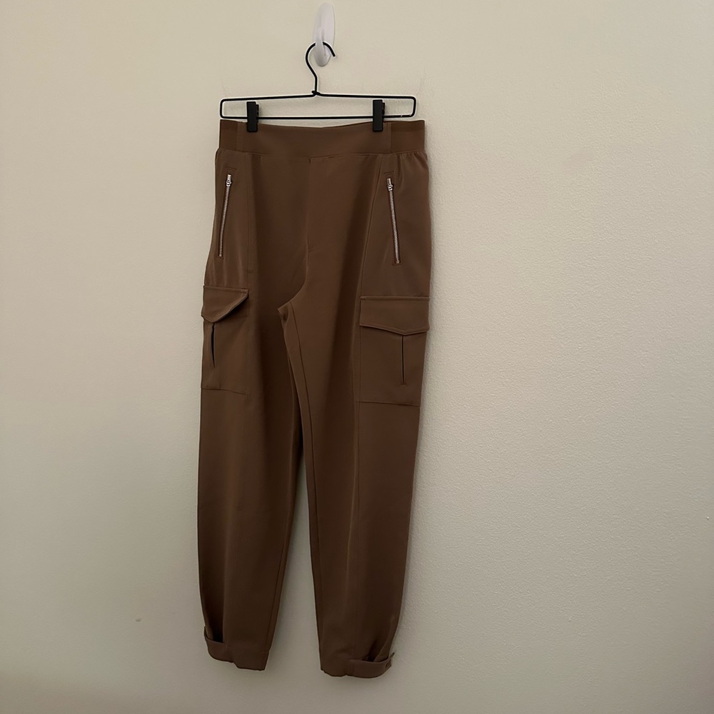 Athleta Endless Cargo High Rise Joggers Size 10